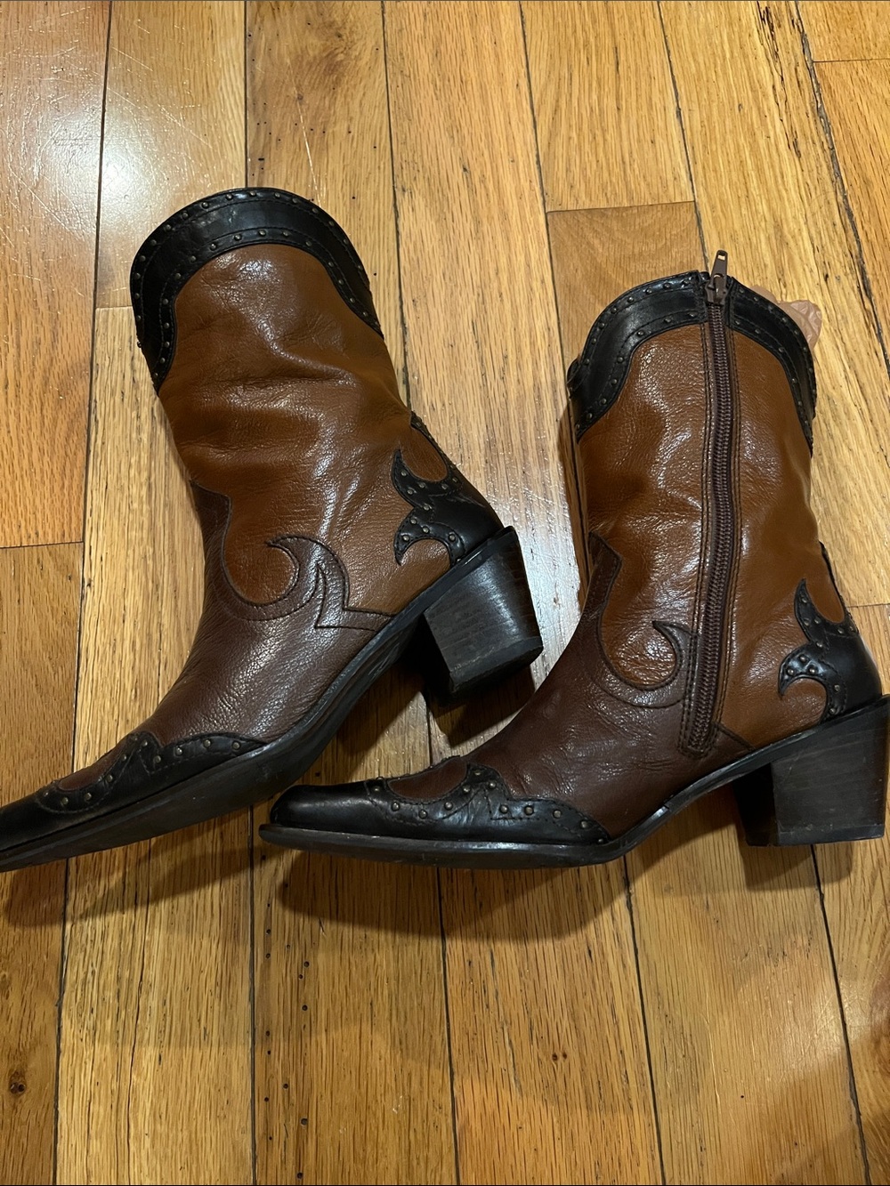Stuart Weitzman Cowboy Boots Size 6M Women’s